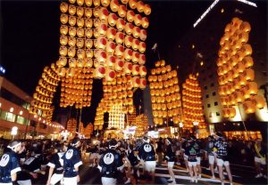秋田竿燈祭り