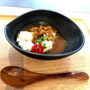 global cabin横浜中華街チキントマトカレー