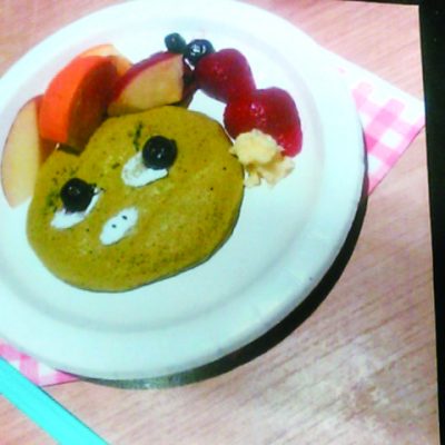 幸せの♥いんこパンケーキ～フルーツ・手作りバターを添えて～