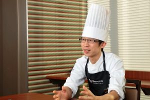 大阪谷町　山本祥平支配人